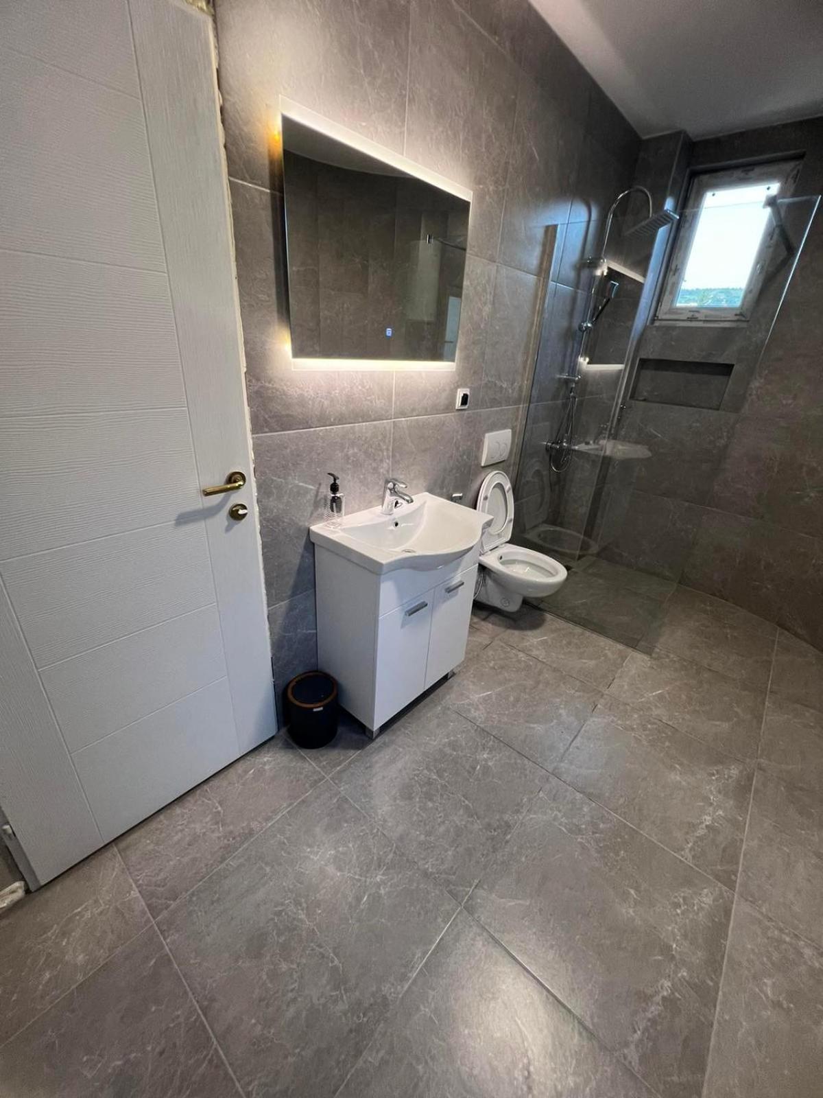 Old Town Hideaway Apartment Сараево Екстериор снимка