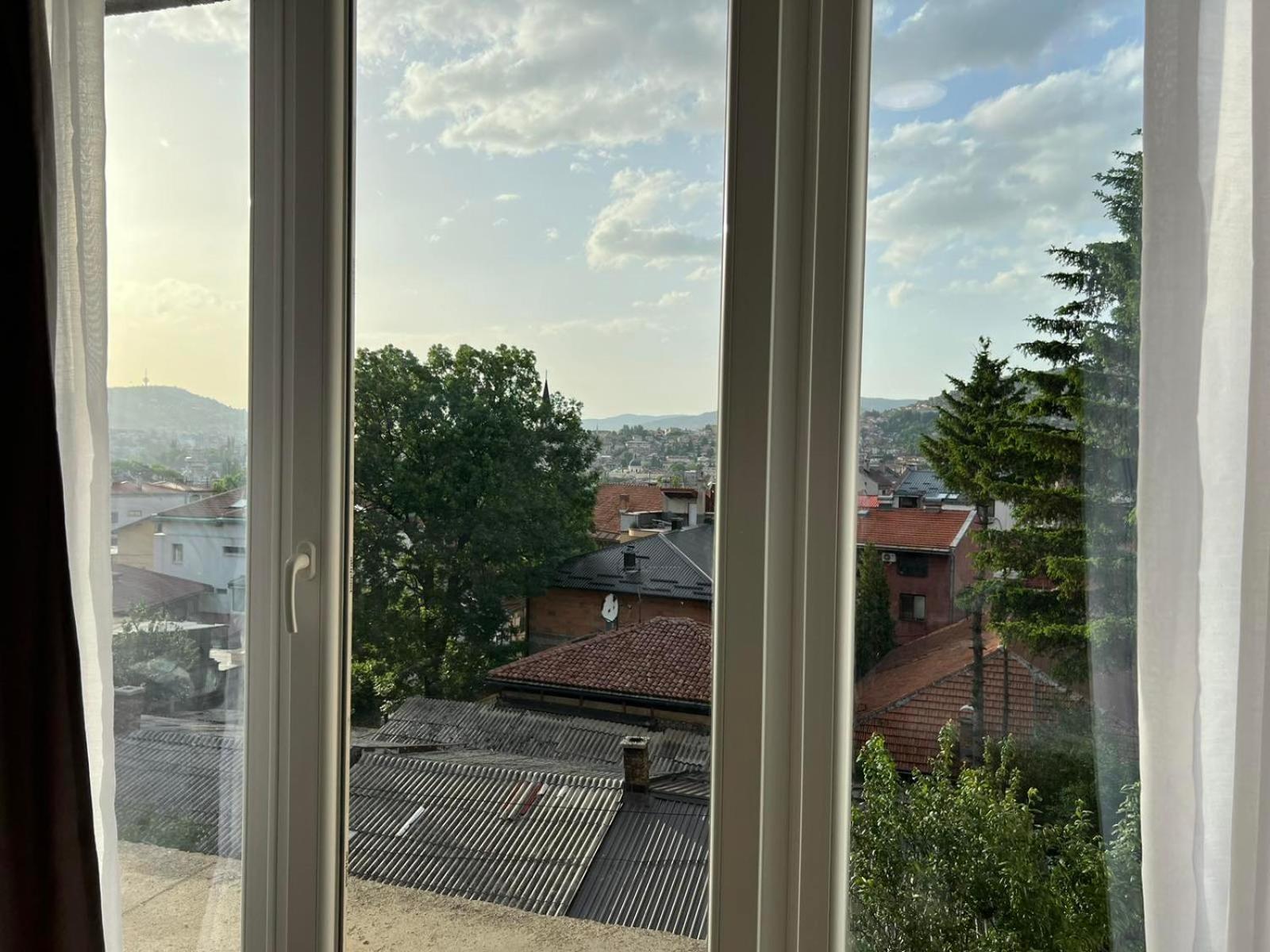 Old Town Hideaway Apartment Сараево Екстериор снимка